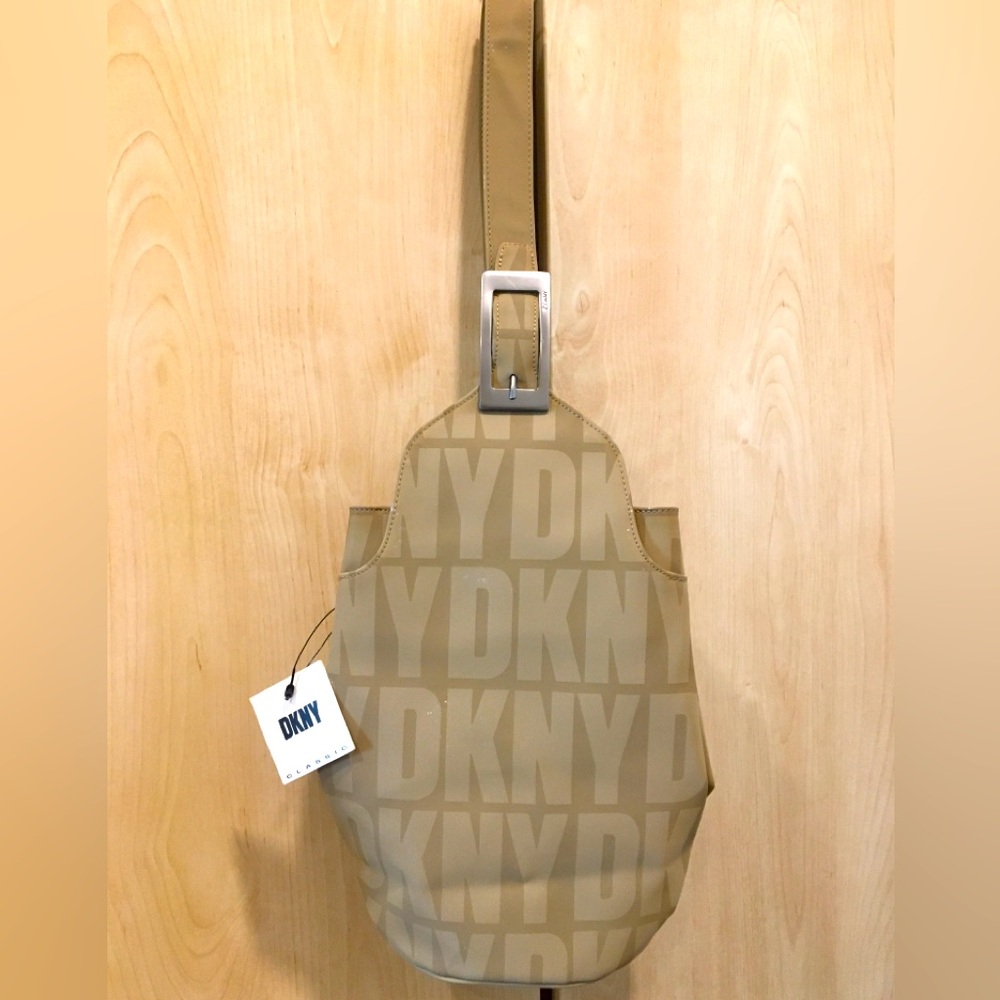 NWT DKNY Sling Bucket Backpack